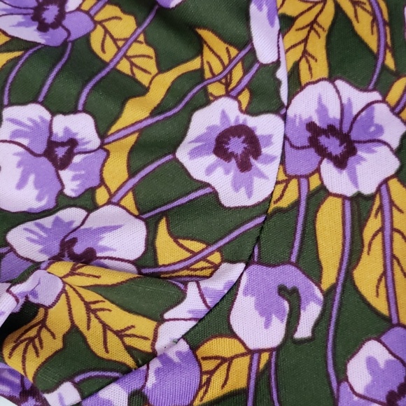 Vintage 70's olive green & purple flowered shirt - Picture 8 of 8